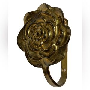 SINGLE FLOWER SOLID HEAVY BRASS SINGLE CURTAIN TIEBACK / PULLBACK, RARE